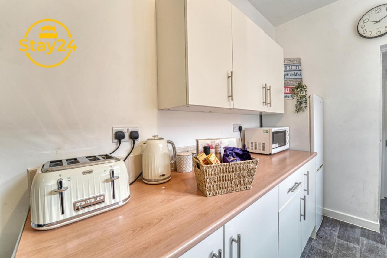 Cosy Carlton Villa Stoke-on-Trent Exterior photo